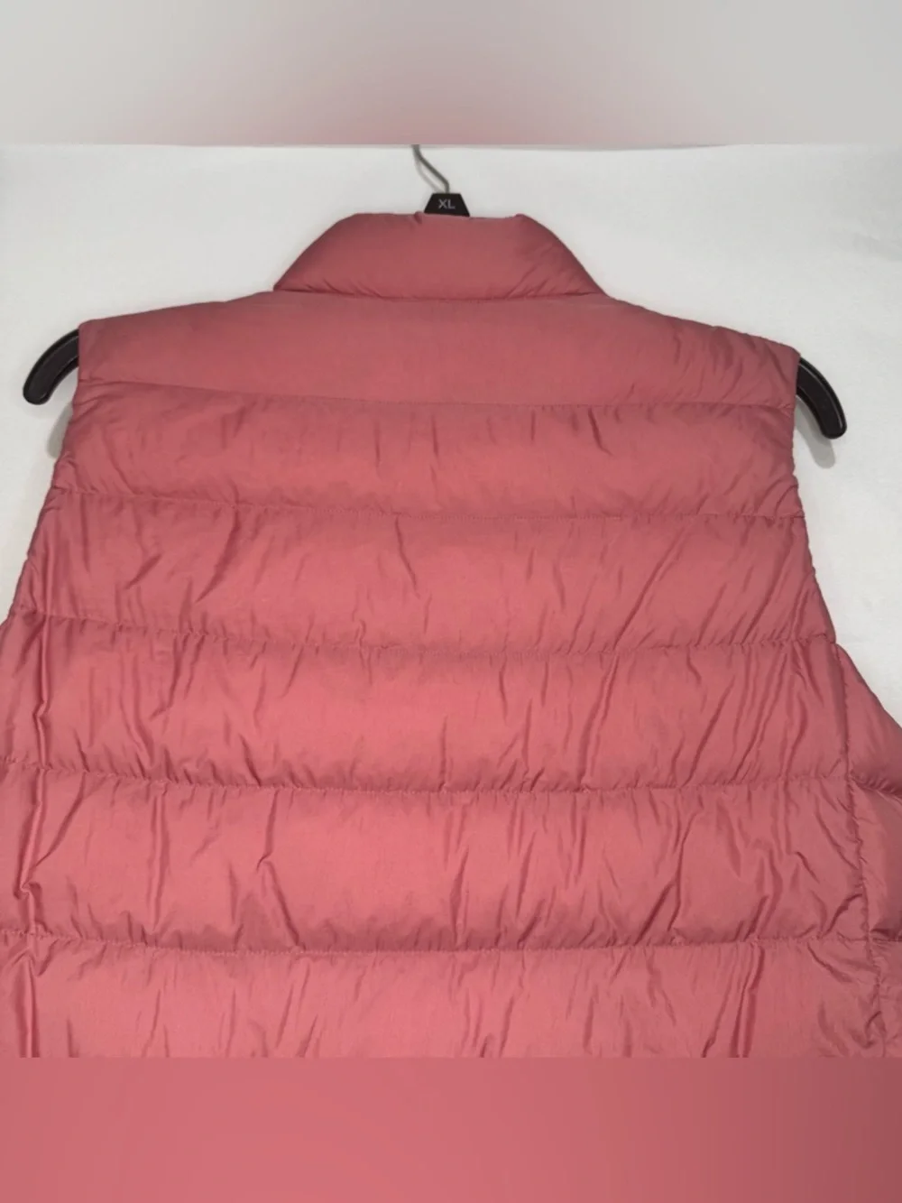 UNIQLO Ultra Light Down Vest Size M - Picture 6 of 7